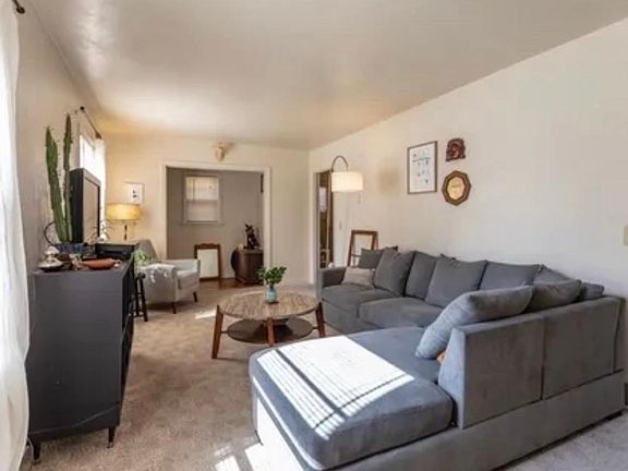 5th image of 1529 Hilda Ave