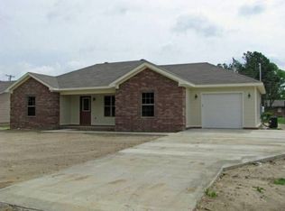 137 S Willow Ave, Trumann, AR 72472