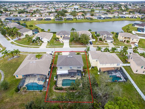 3rd image of 5427 Dahlia Reserve Dr
