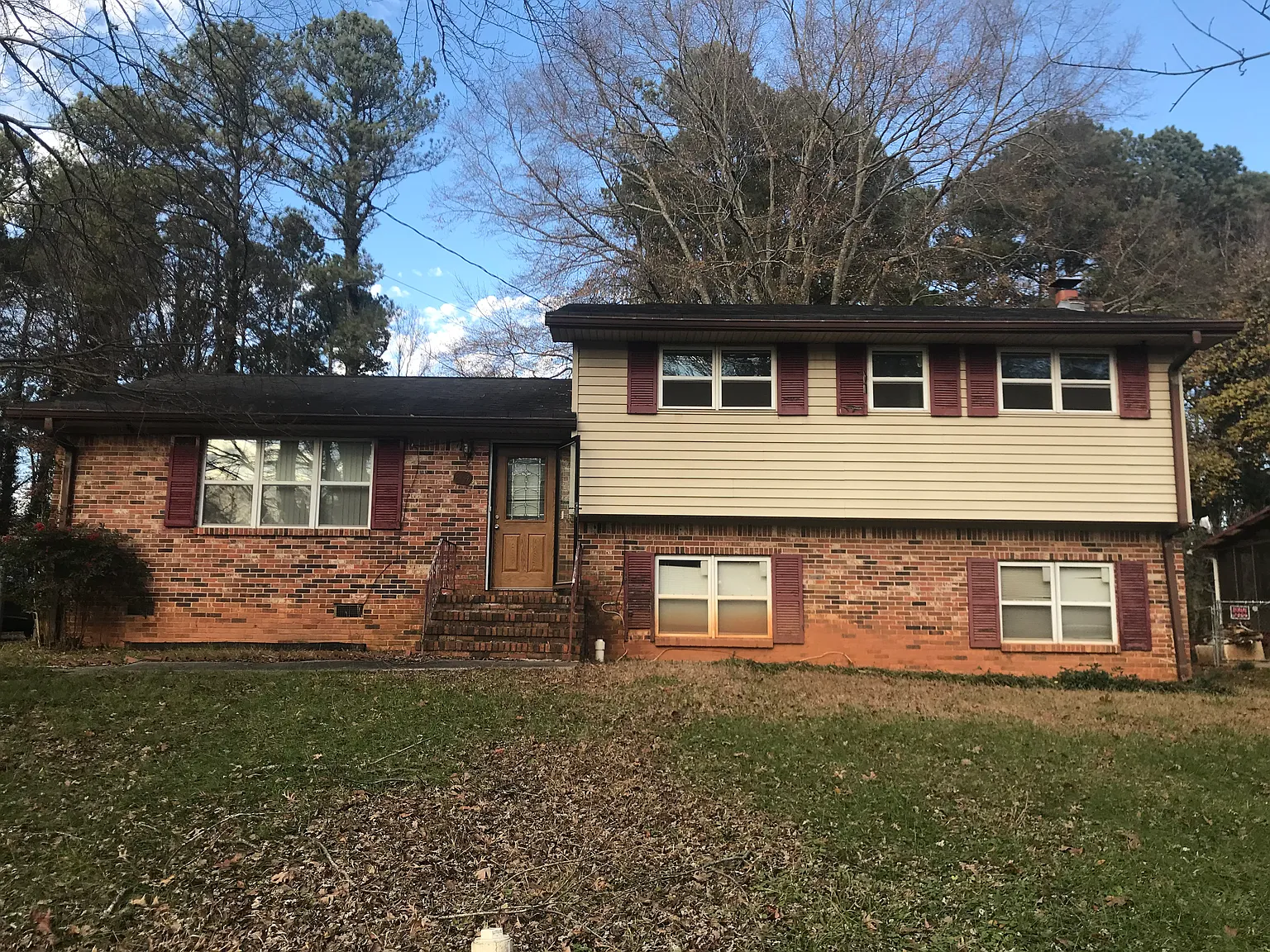 864 Amberwood Way photo 1