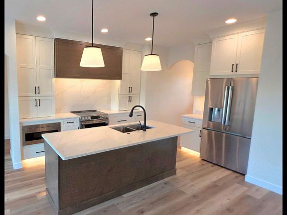 4th image of 1513 Hannah Ln