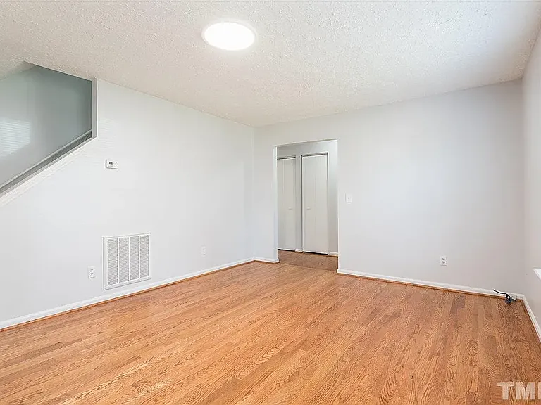 54 S Engels Cir — Photo 15