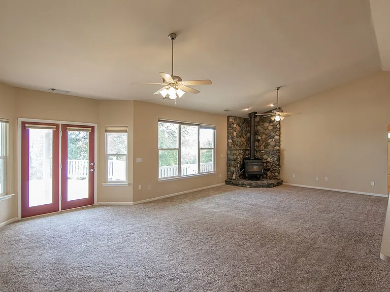 18830 Blythe Way — Photo 14