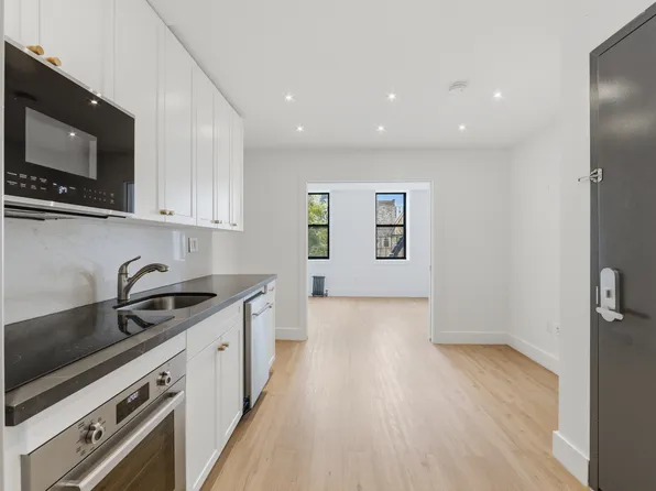 207 East 4th Street image 1 of 5