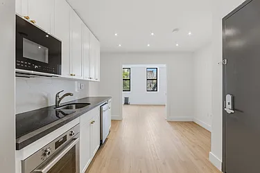 207 East 4th Street, #5B