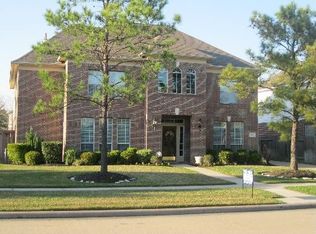 2807 Newbury Ct, Pearland, TX 77584