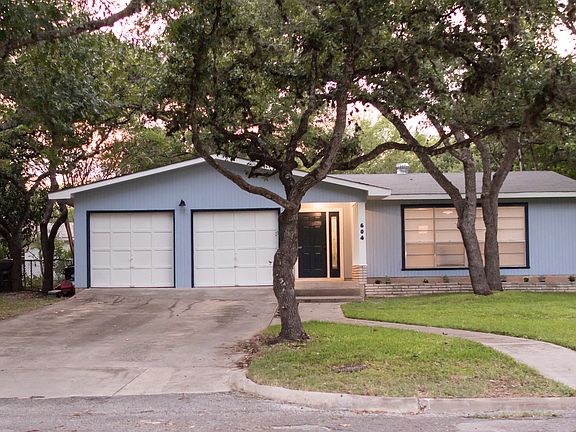 3rd image of 604 Dale Dr