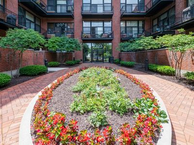 2323 W Pershing Rd APT 611, Chicago, IL, 60609