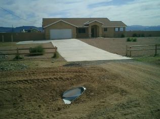 848 S Colorado Rd, Golden Valley, AZ 86413