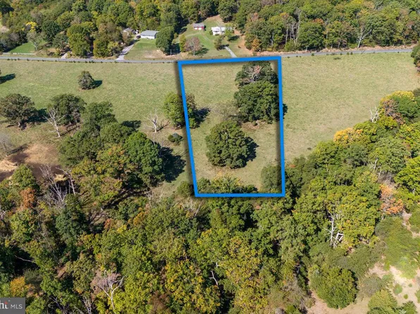 3 Egypt Bend Rd, Luray, VA 22835