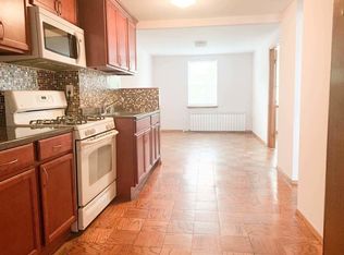 318 Eckford St #2F, Brooklyn, NY 11222
