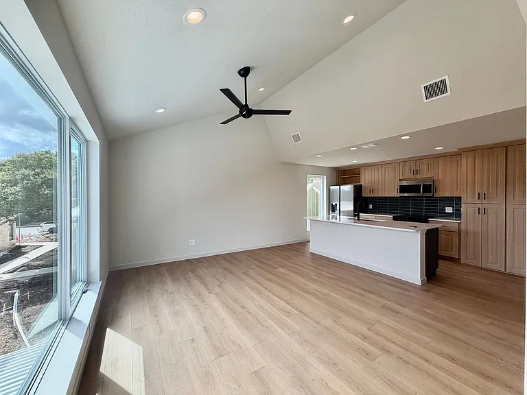 Modern Luxury in San Marcos' Premier Courtyard Community Now Leasing! — Photo 50