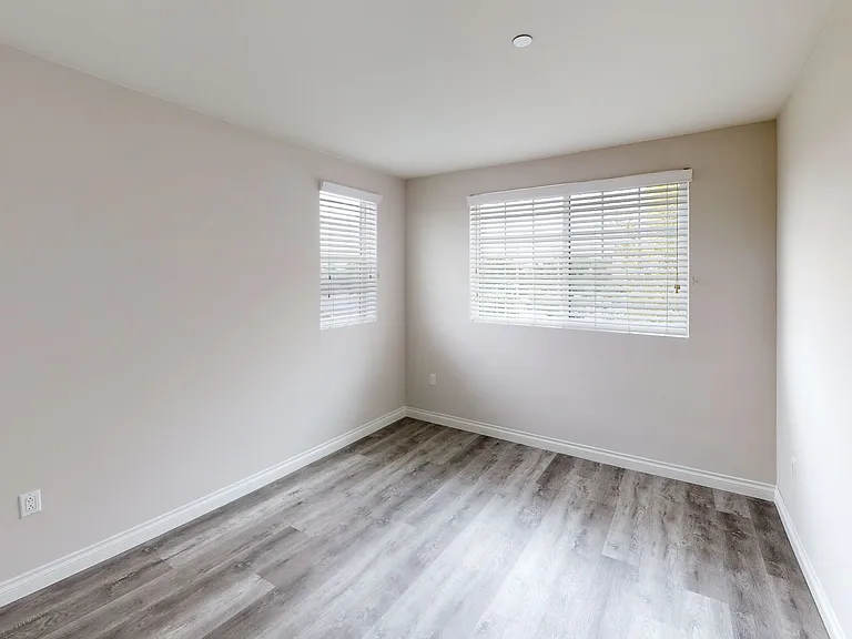 La Buena Ventura Apts...Brand New Building...Amazing Views! — Photo 17