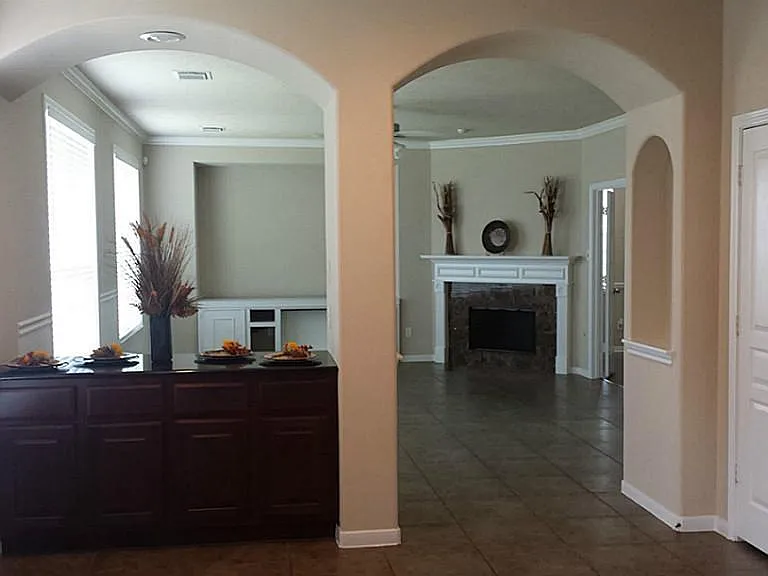 4602 Countrymeadows Dr — Photo 4