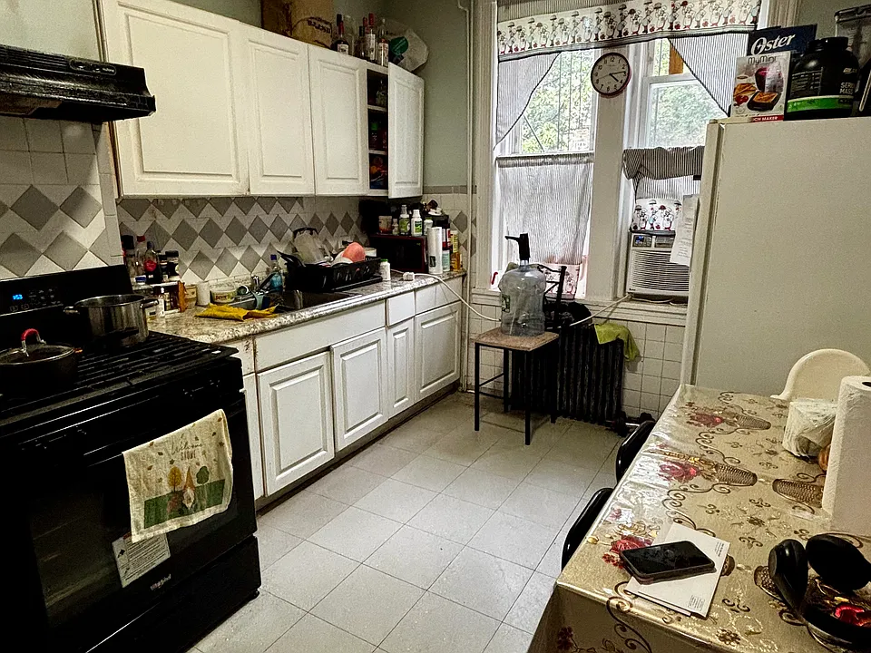 2204 Bergenline Ave #1R