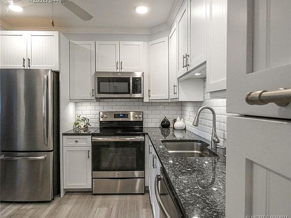 3rd image of 1800 SE Saint Lucie Blvd APT 10-202