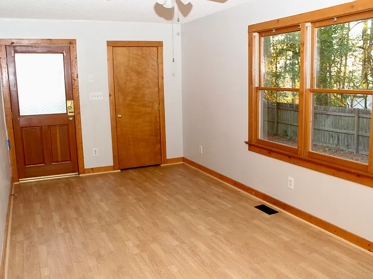 528 Mailman Rd — Photo 40