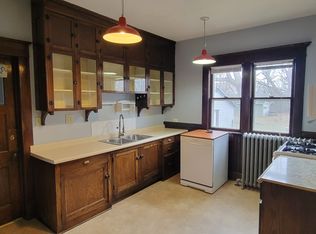1021 School Ave, Oshkosh, WI 54901
