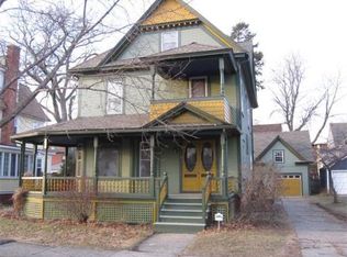 78 Garfield St, Springfield, MA 01108