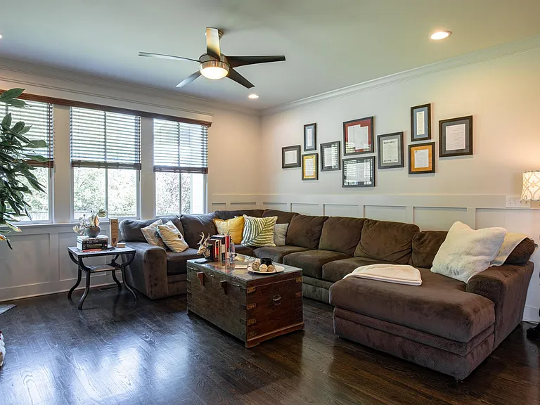 408D Rosebank Ave — Photo 17