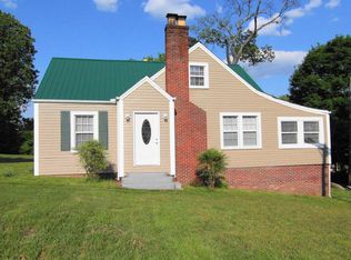 307 Signal Dr, Rossville, GA 30741