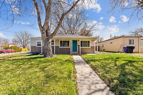 2060 S Irving St Photo 1