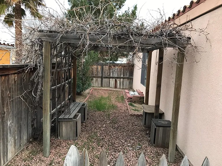 36639 Rose St — Photo 4