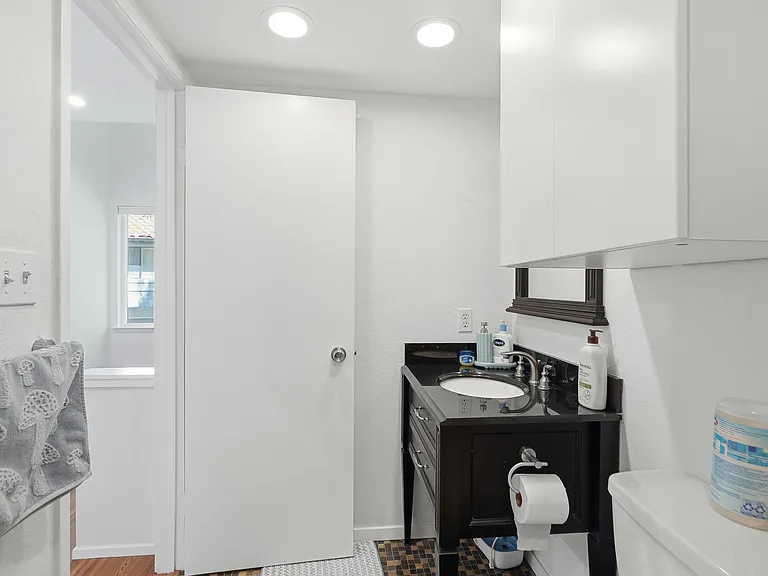 231 Paseo Bernal — Photo 33