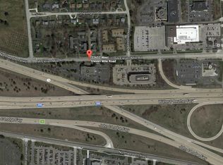 22652 W 11 Mile Rd, Southfield, MI 48034