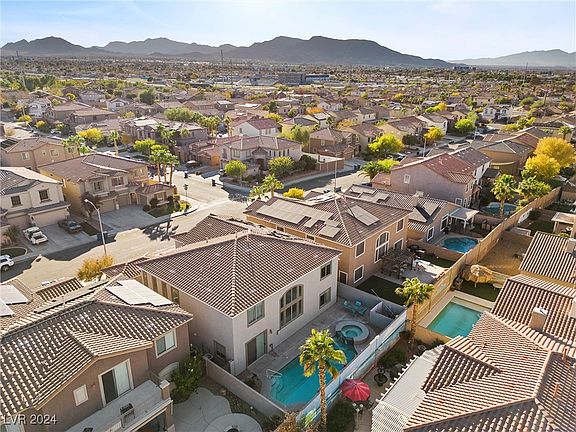5th image of 852 Bussora Rose Dr
