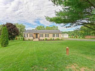 11 Blizzard Rd, Stillwater, NY 12170