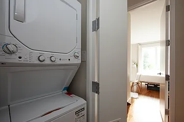 Rented by R New York