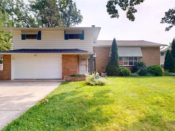 6155 Saint Joseph Dr, Seven Hills, OH 44131