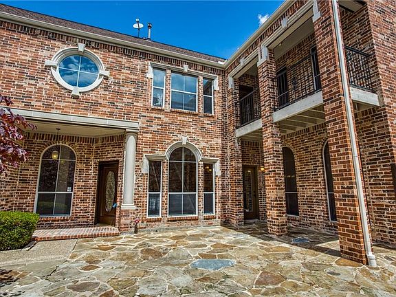 3rd image of 2820 Prestonwood Dr