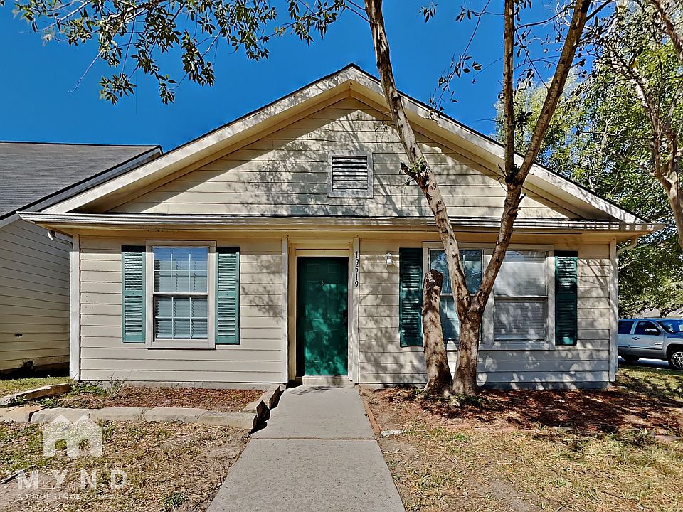 1st image of 19519 Richland Springs Dr