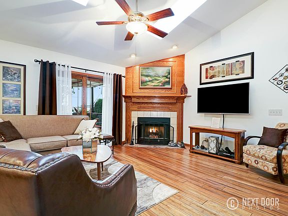 5th image of 913 Ascot Dr