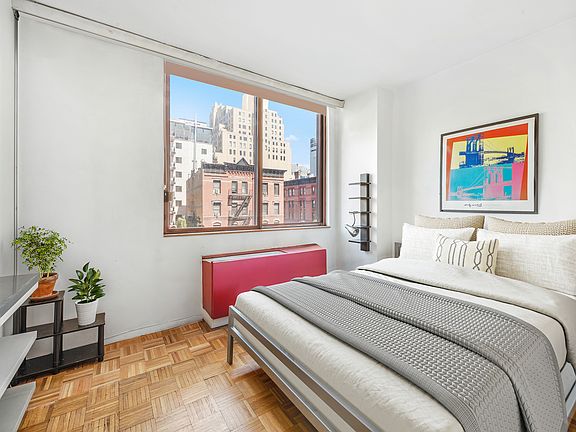 4th image of 393 W 49th St APT 4O