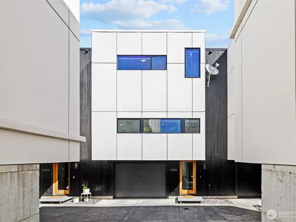 1422 NW 64th Street #B, Seattle, WA 98107