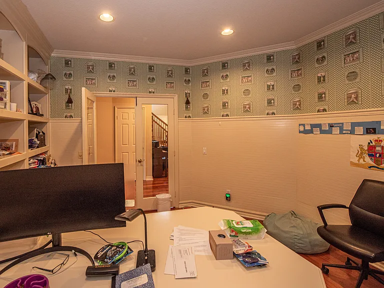 9774 Fox Valley Ct — Photo 33
