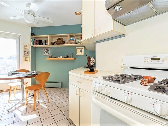 5th image of 103 Gedney St APT 6R