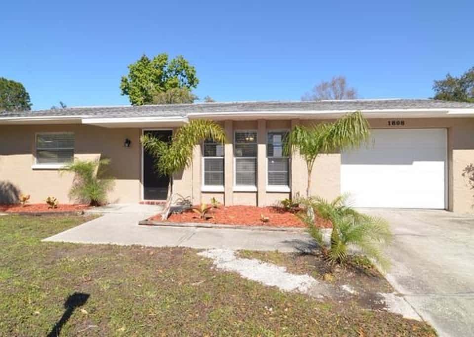 1st image of 1808 Forest Dr