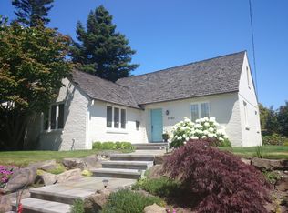 3040 28th Ave W, Seattle, WA 98199