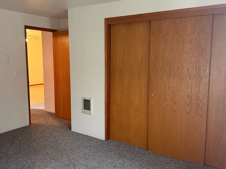 2420 Pheasant Blvd — Photo 12