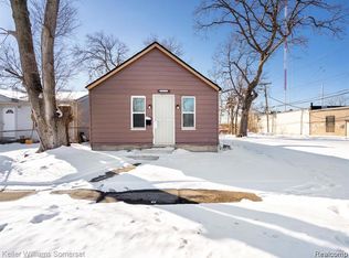 21415 Woodside Ave, Ferndale, MI