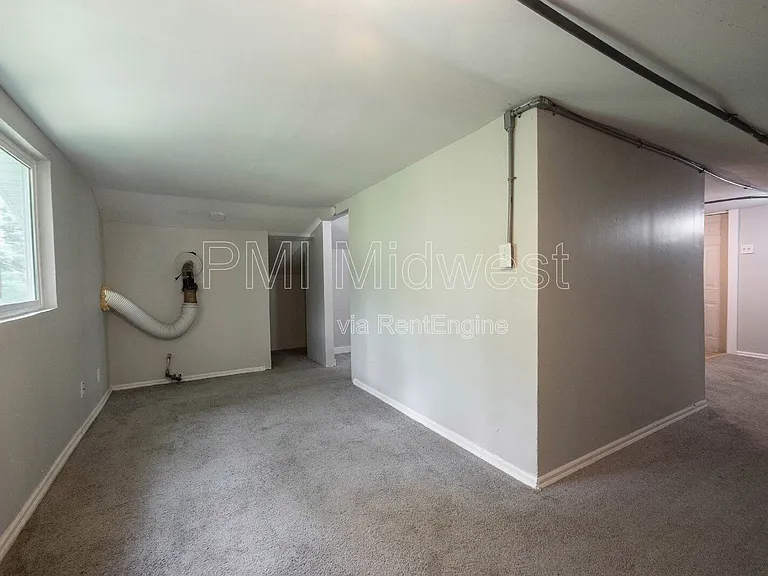 3165 Station St #B — Photo 6