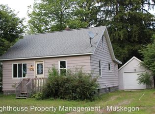 1086 East St, Muskegon, MI 49442