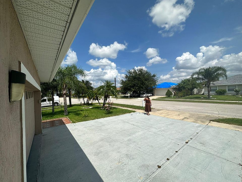 1st image of 2436 Oak Mill Dr