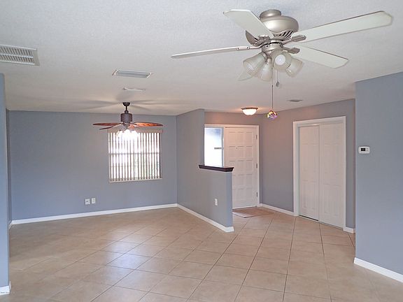 5th image of 1070 Diamond Head Dr