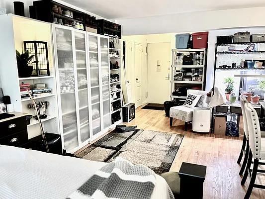 Rented by Corcoran | media 10