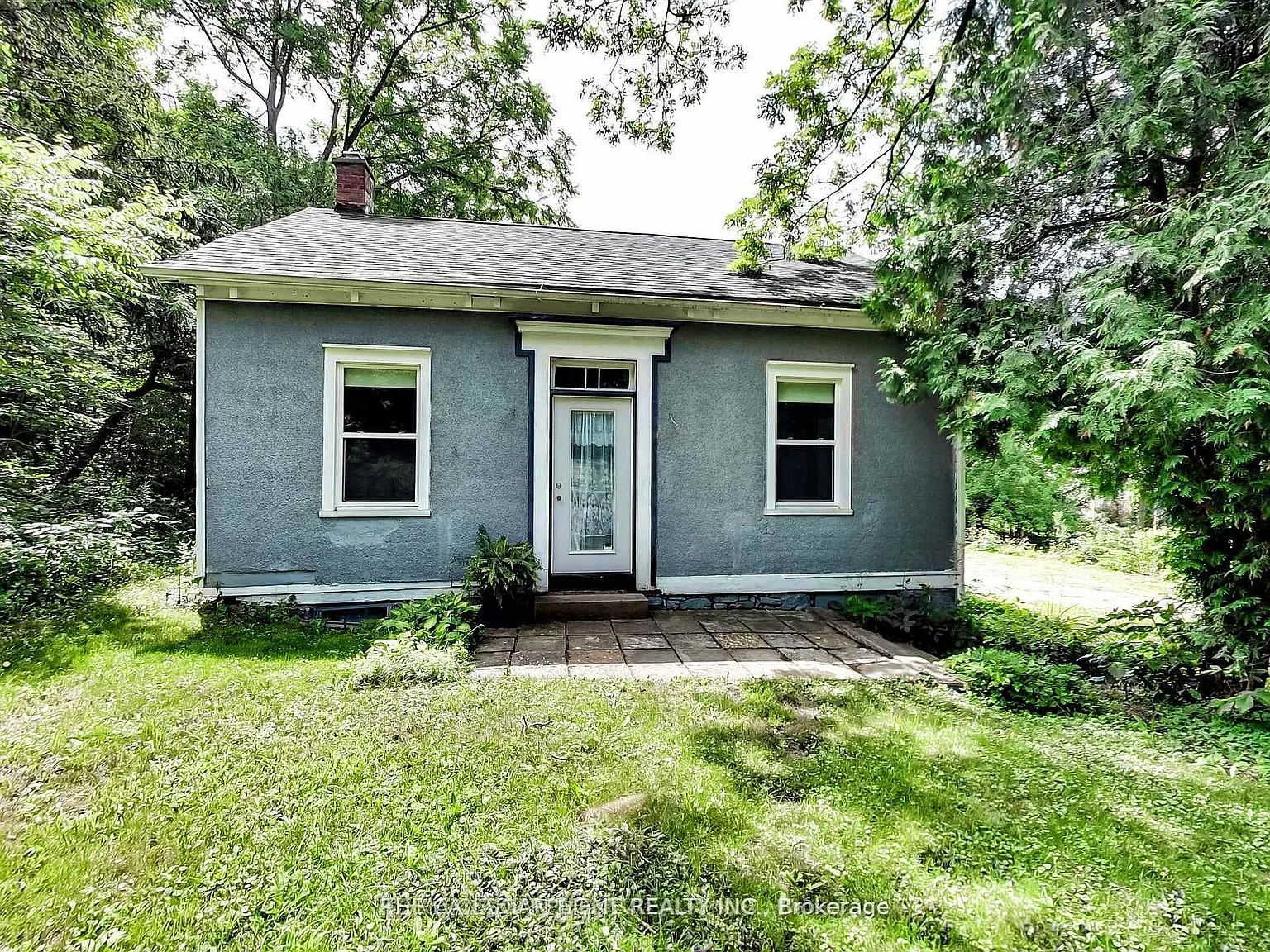 3 bed, $2,200 — Photo 2